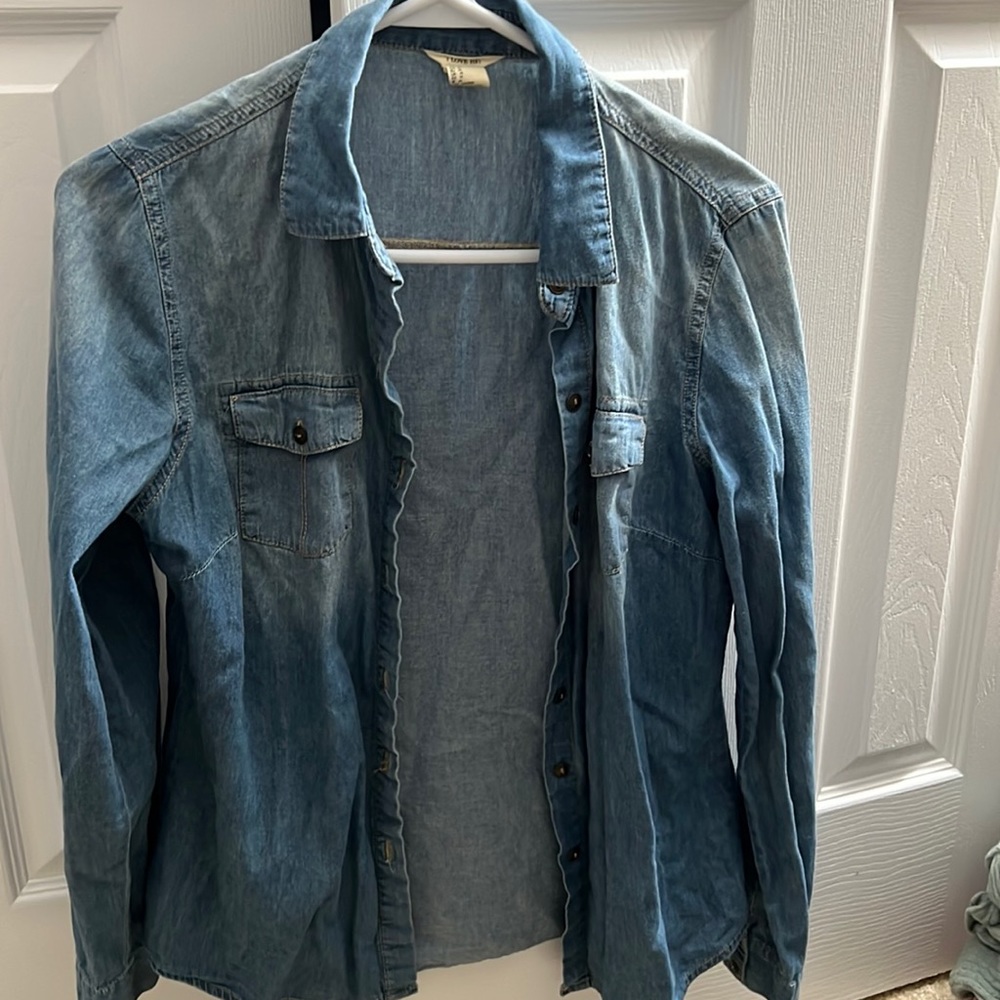 I love h81 denim shirt medium